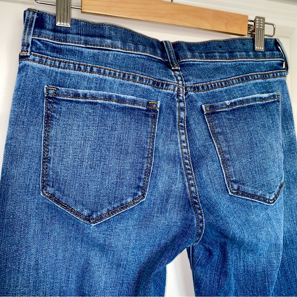 Banana Republic Premium Denim Two-Tone Mid-Rise Girlfriend Jeans, size 26 - Picture 10 of 13